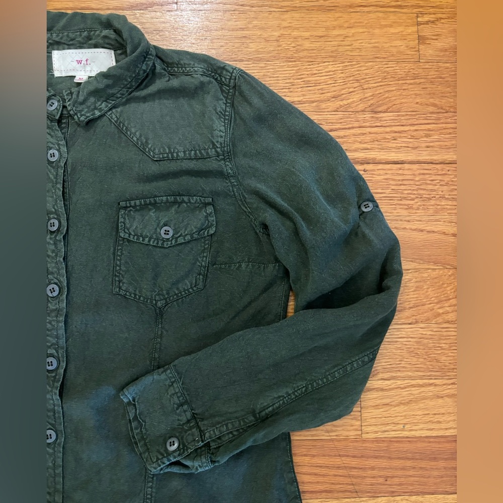 W.f. Button Up Shirt Women’s Medium Green Collared Adjustable Sleeves Pockets - Picture 4 of 6